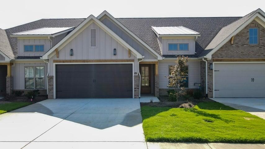 166 Arthur Lane, NW