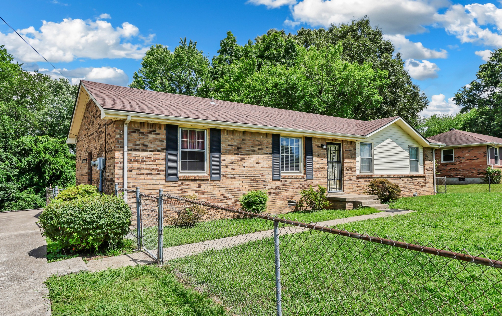 2706 Dove Ct