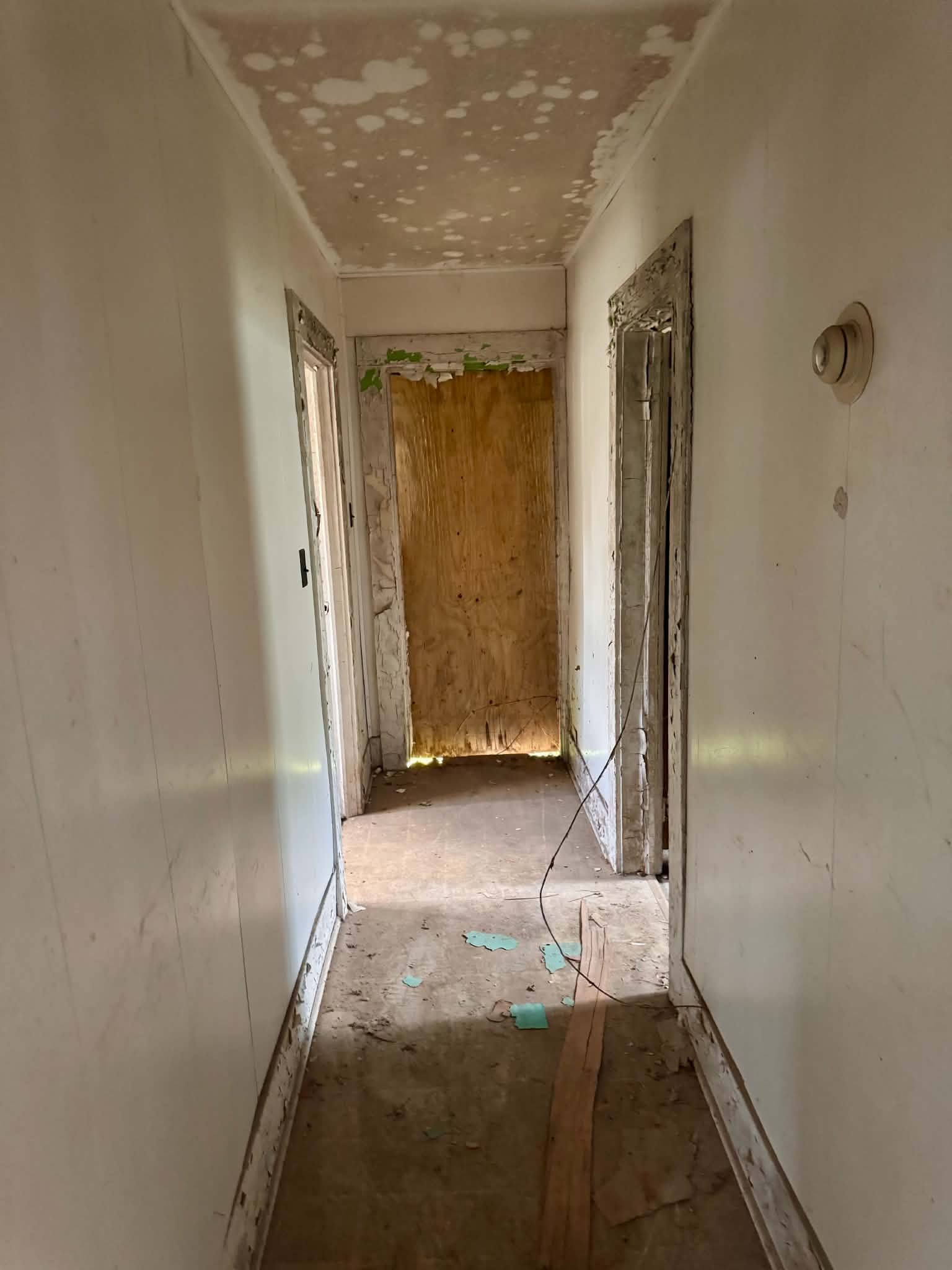 109 S Elm St