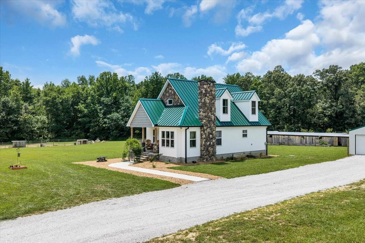 178 Walnut Creek Dr