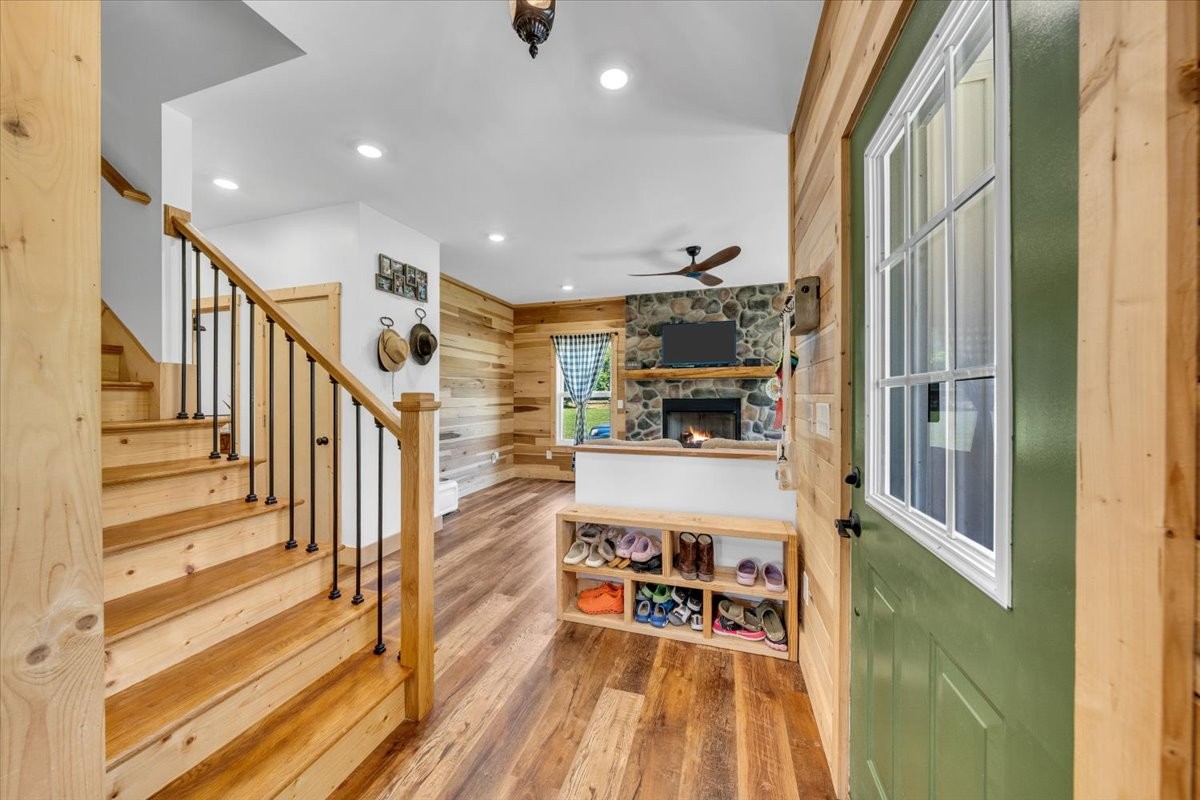 178 Walnut Creek Dr