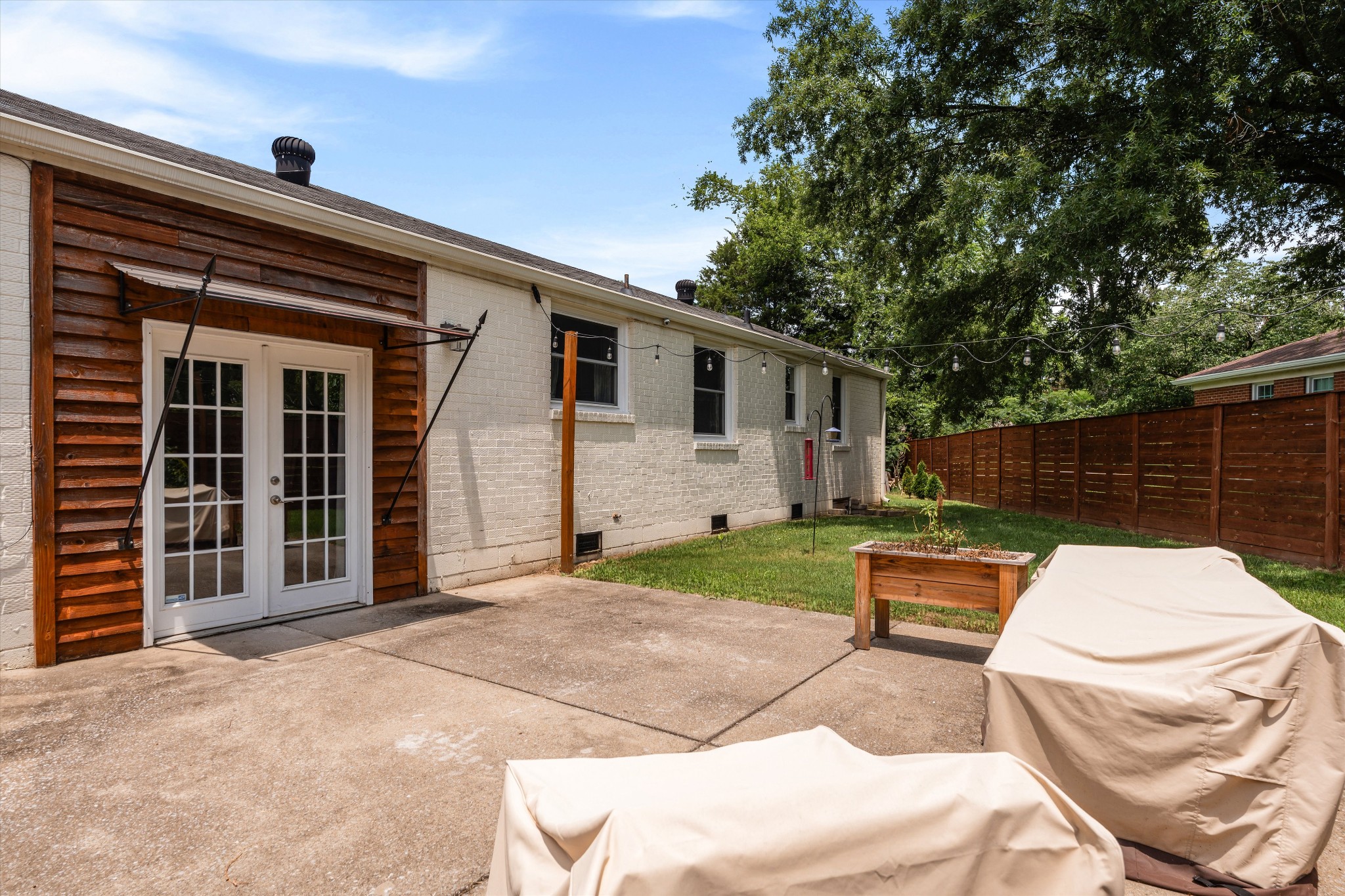 4910 Raywood Ln