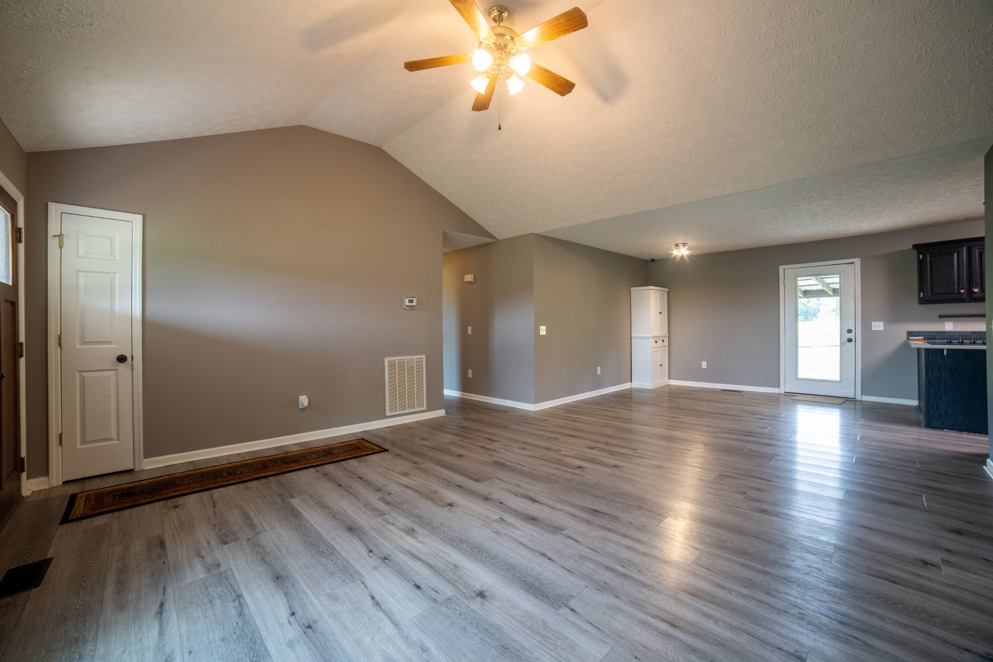831 Philippi Rd