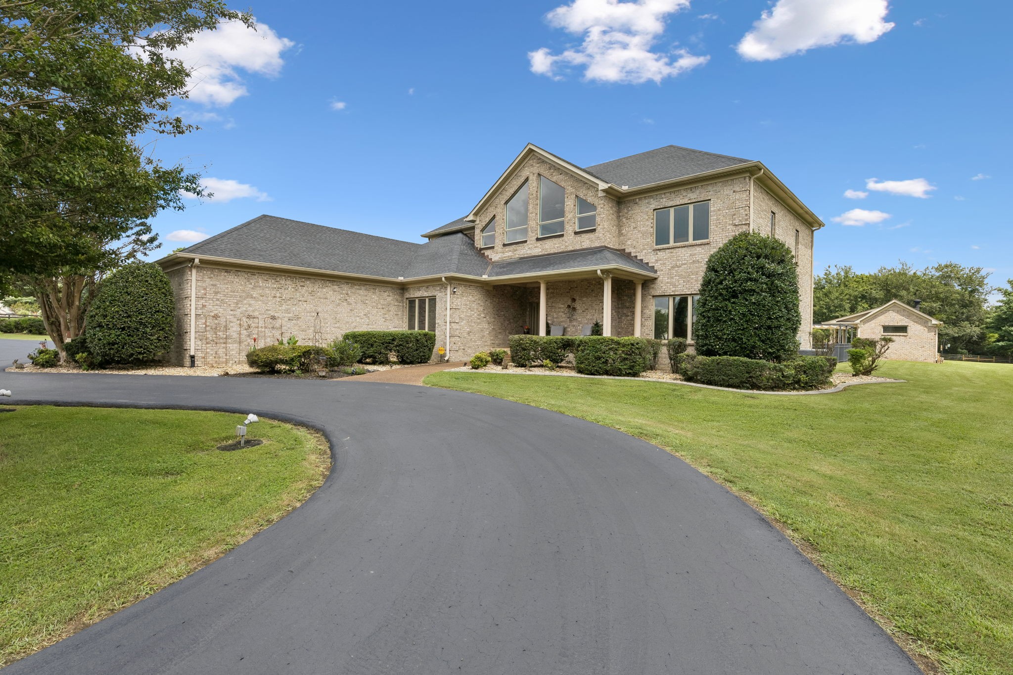 1810 Savannah Springs Dr