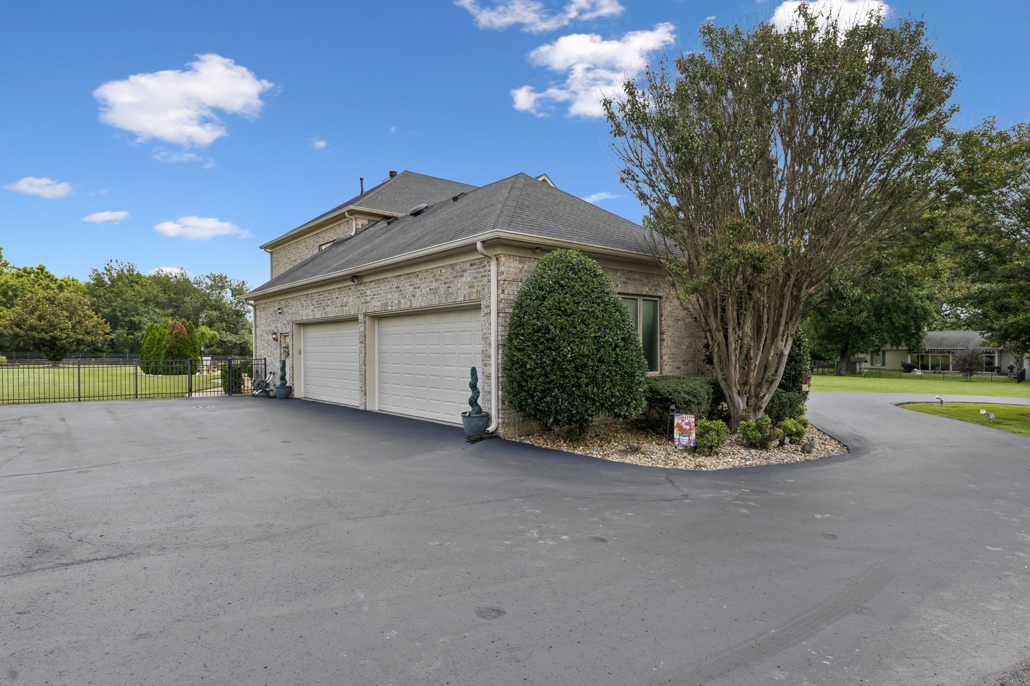 1810 Savannah Springs Dr