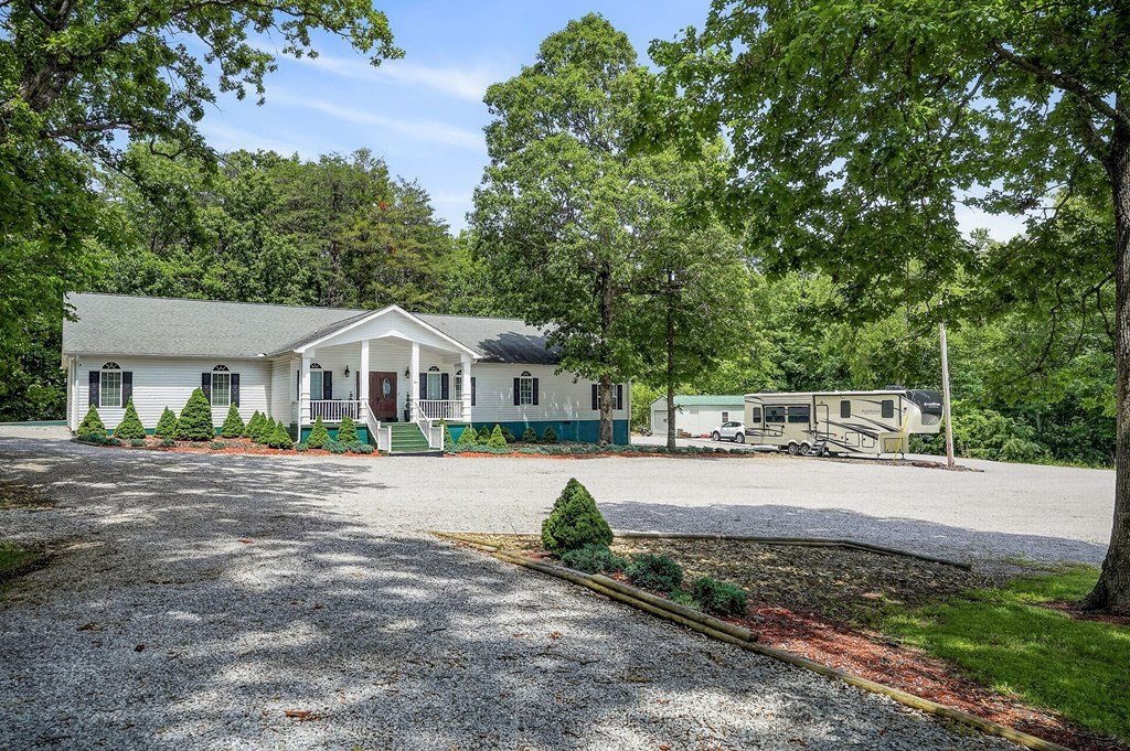 67 Woodlands Ct