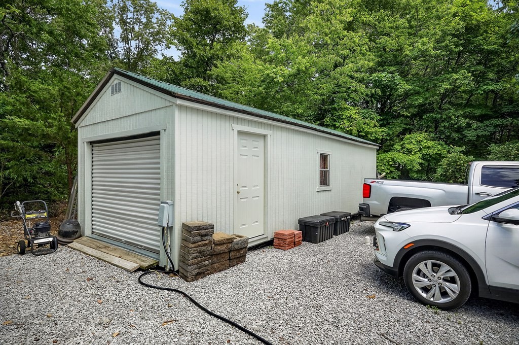 67 Woodlands Ct