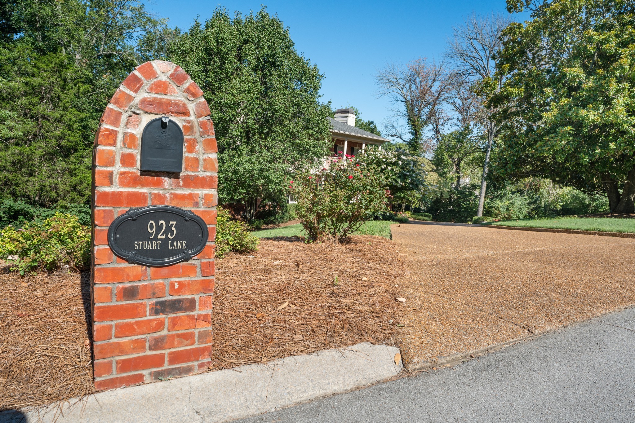 923 Stuart Ln