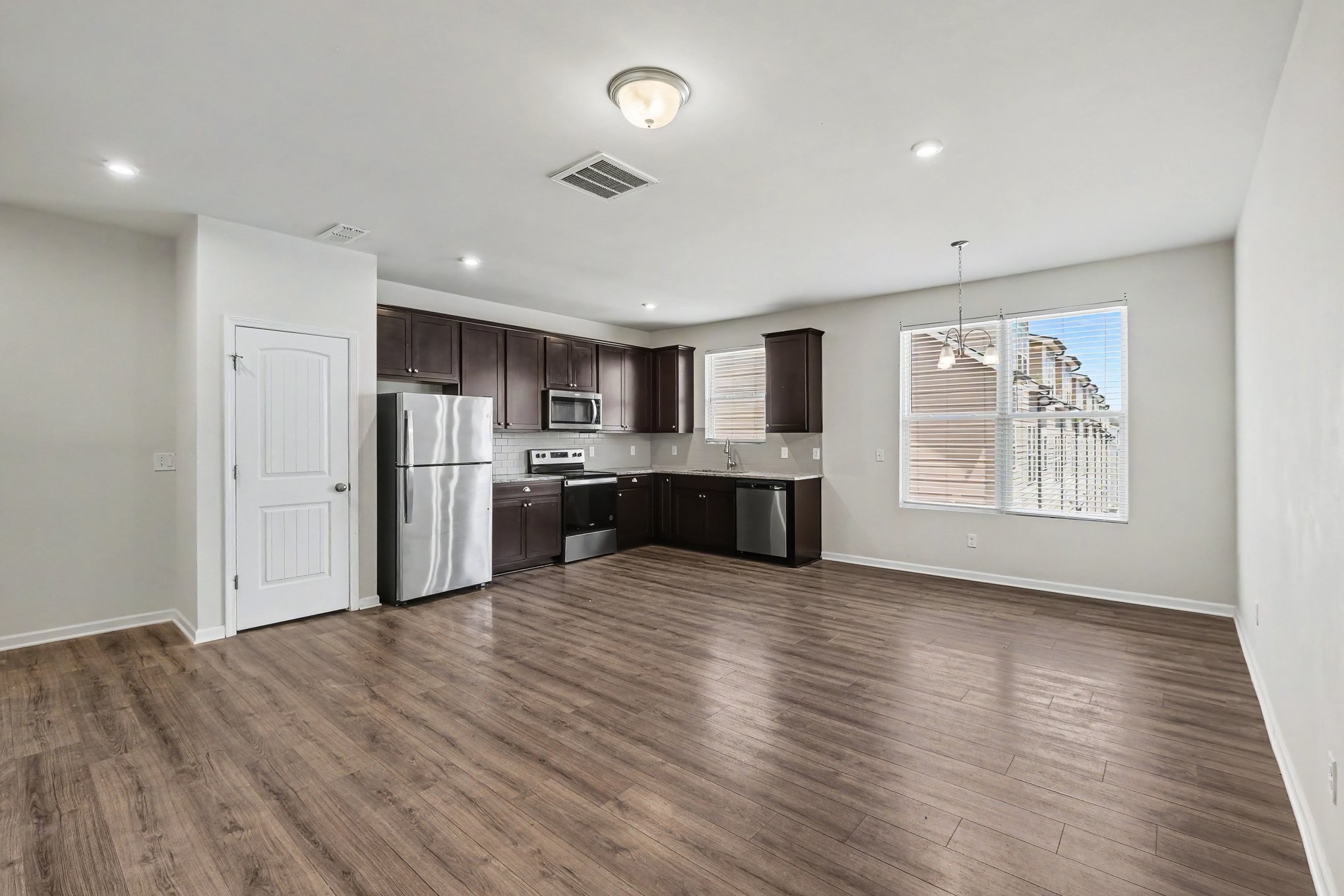 1204 Foxton Ln