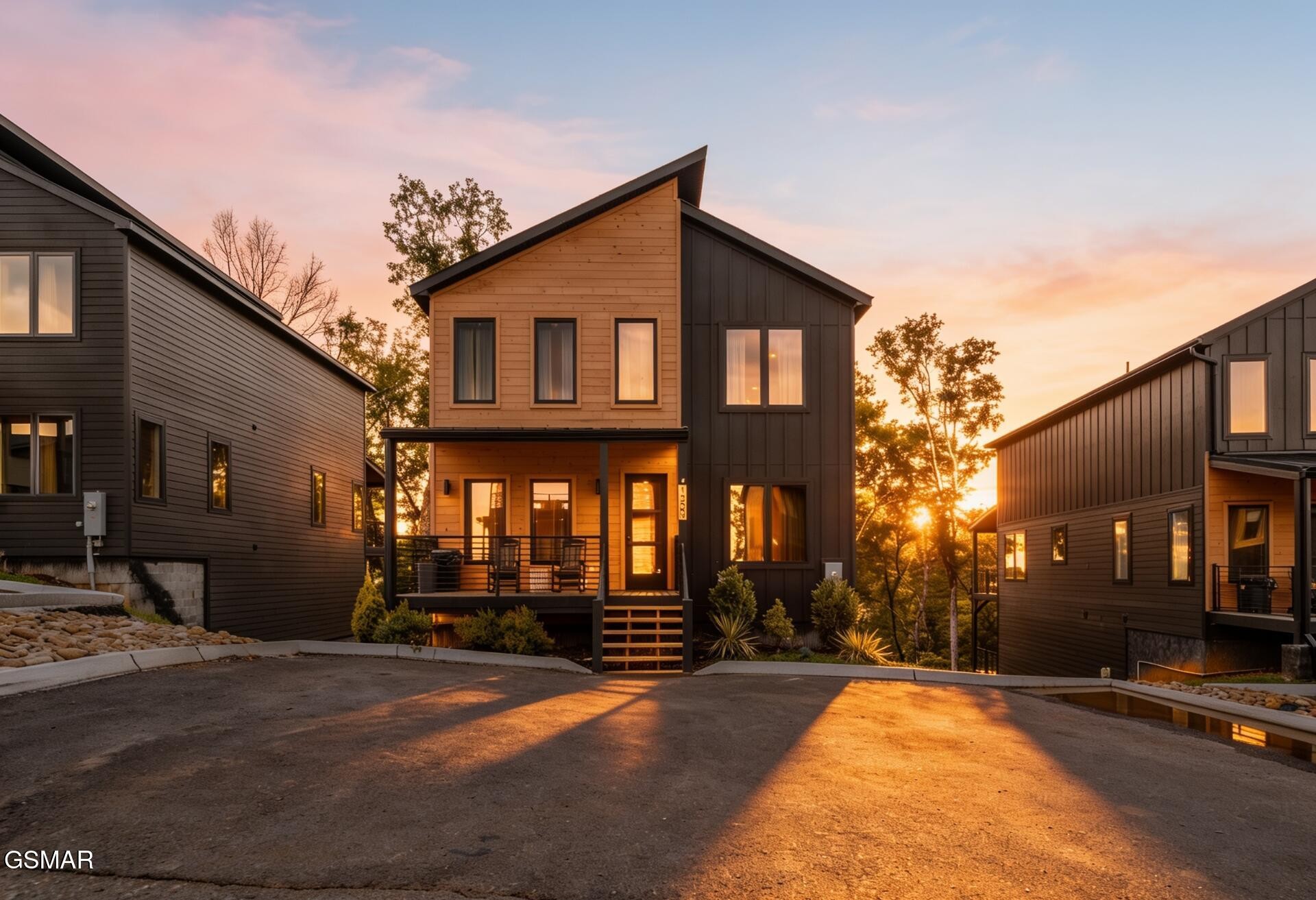 1305 Reedmont Way