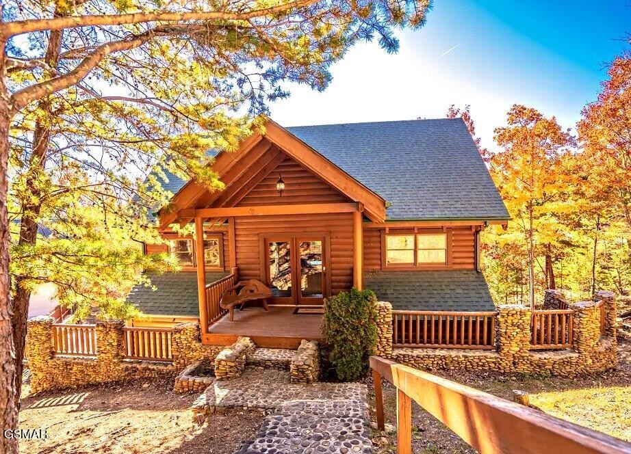 2738 Cats Paw Lane