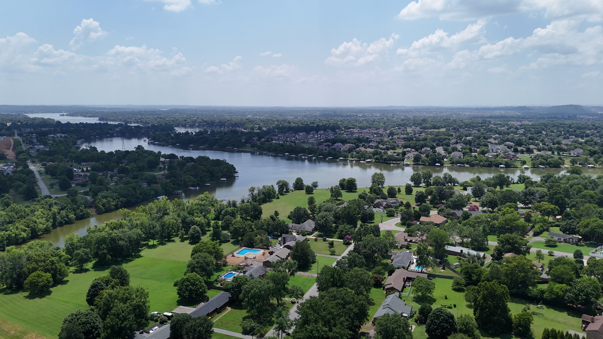 858 Moreland Dr