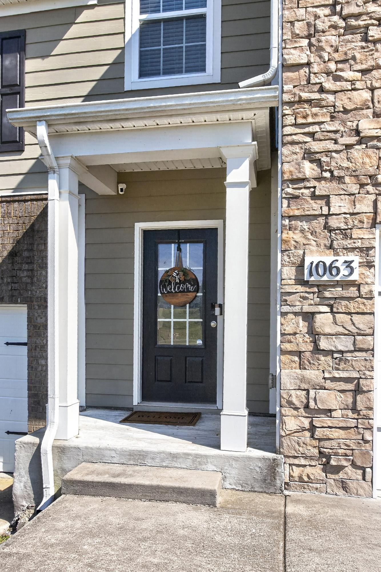 1063 Woodbridge Blvd