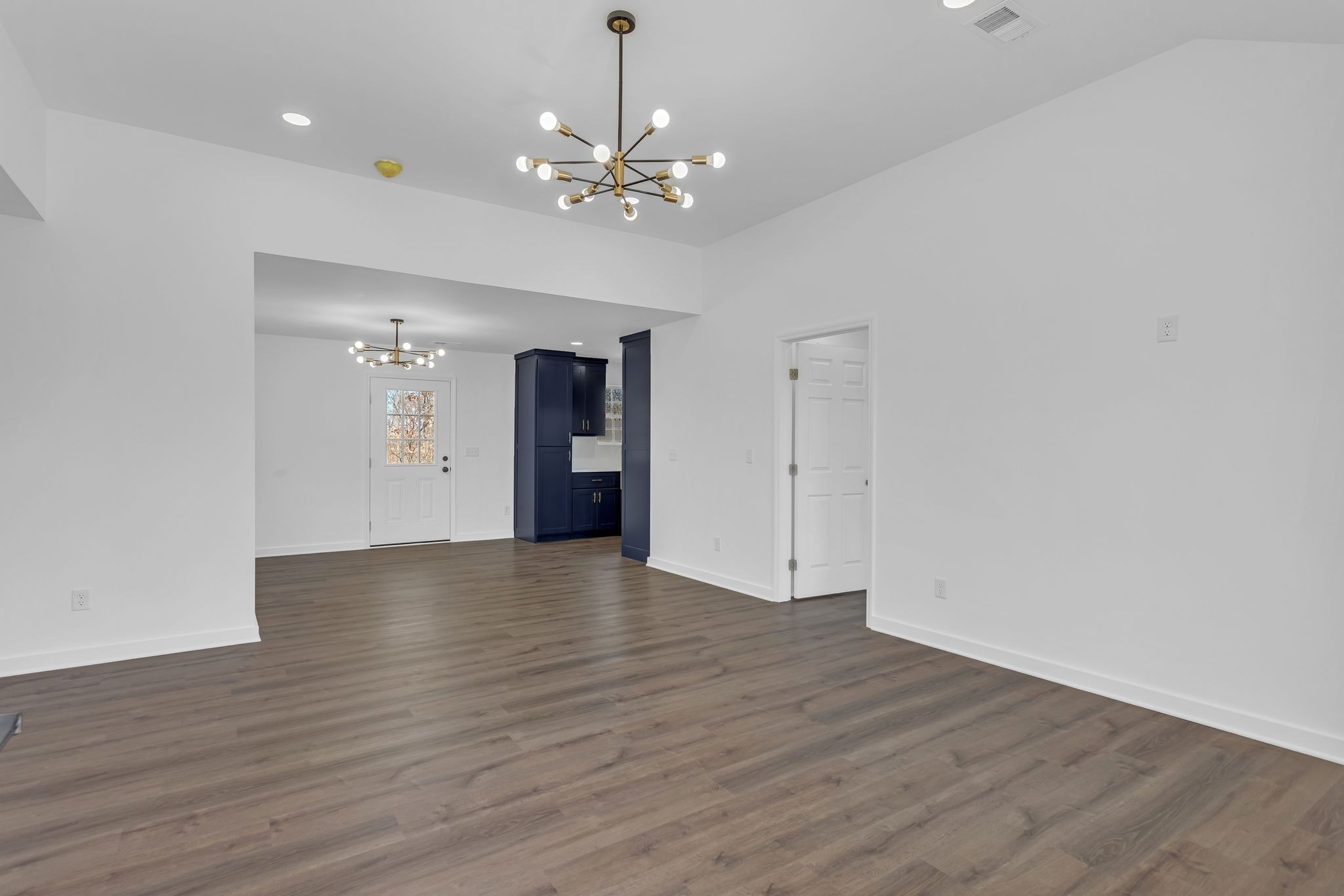 153 Poling Dr