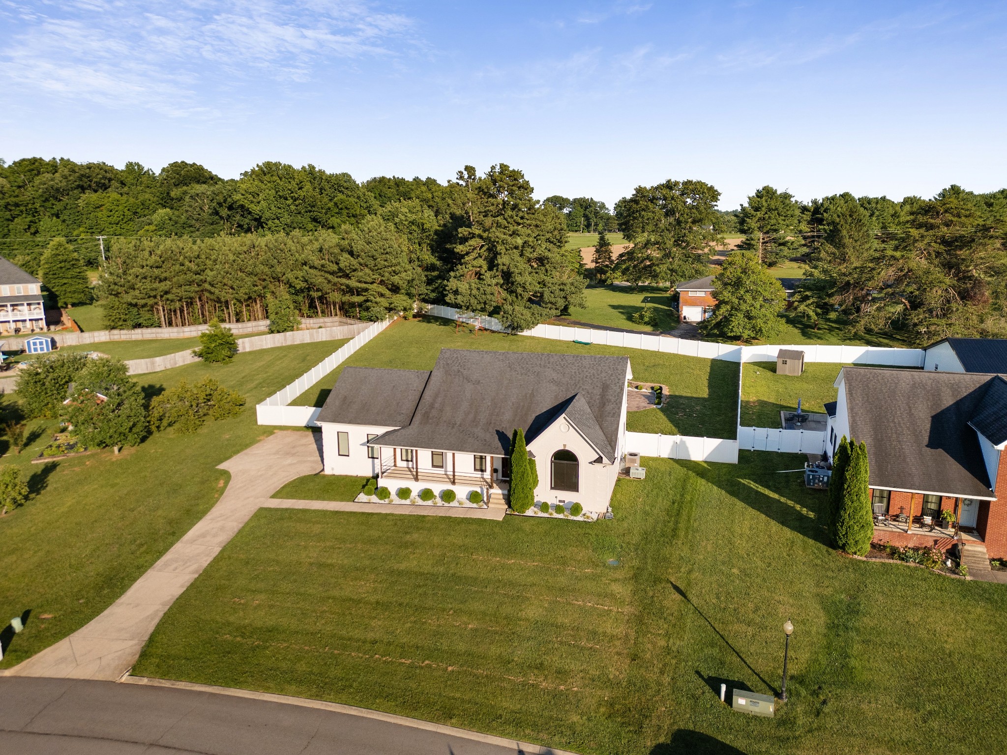 1033 Kacie Dr