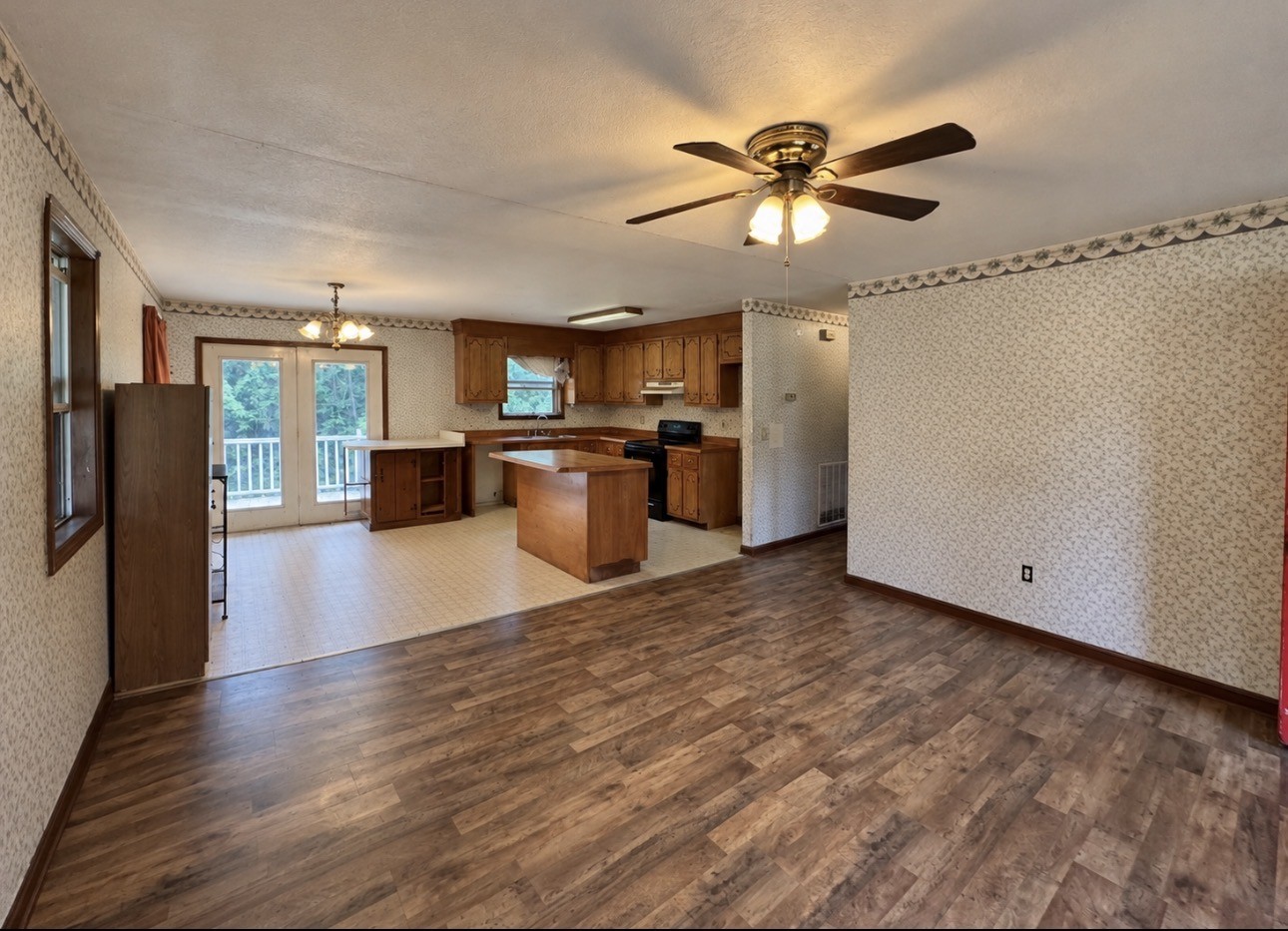 193A A W Schmidt Rd