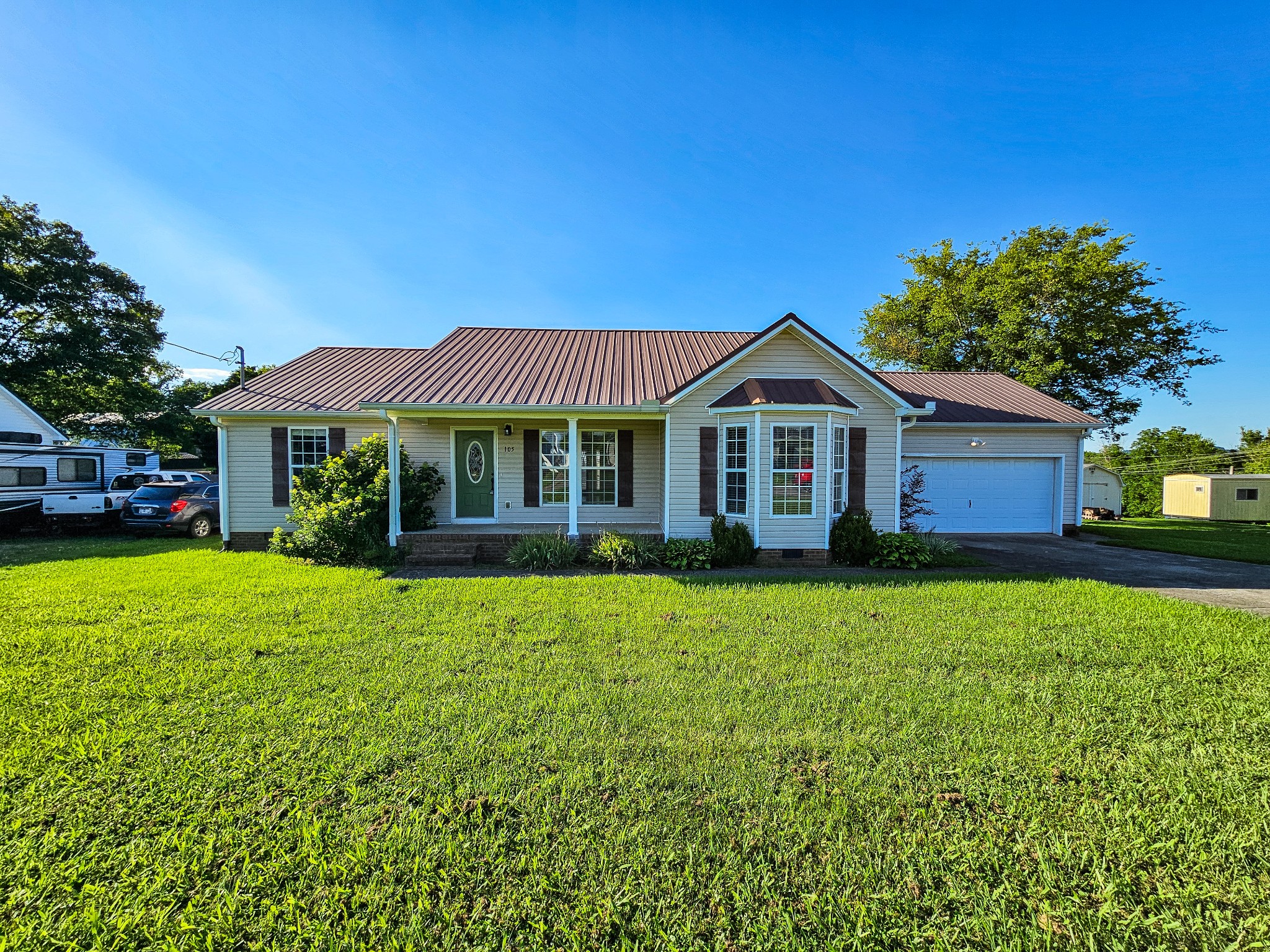105 Twin Oaks Dr