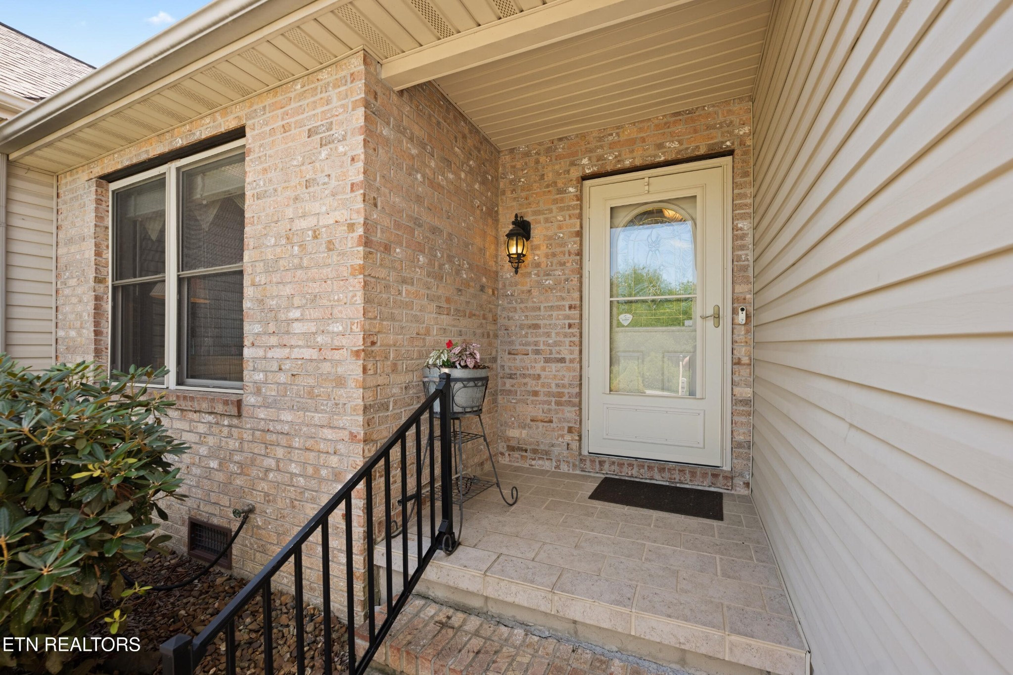556 Woodgate Drive