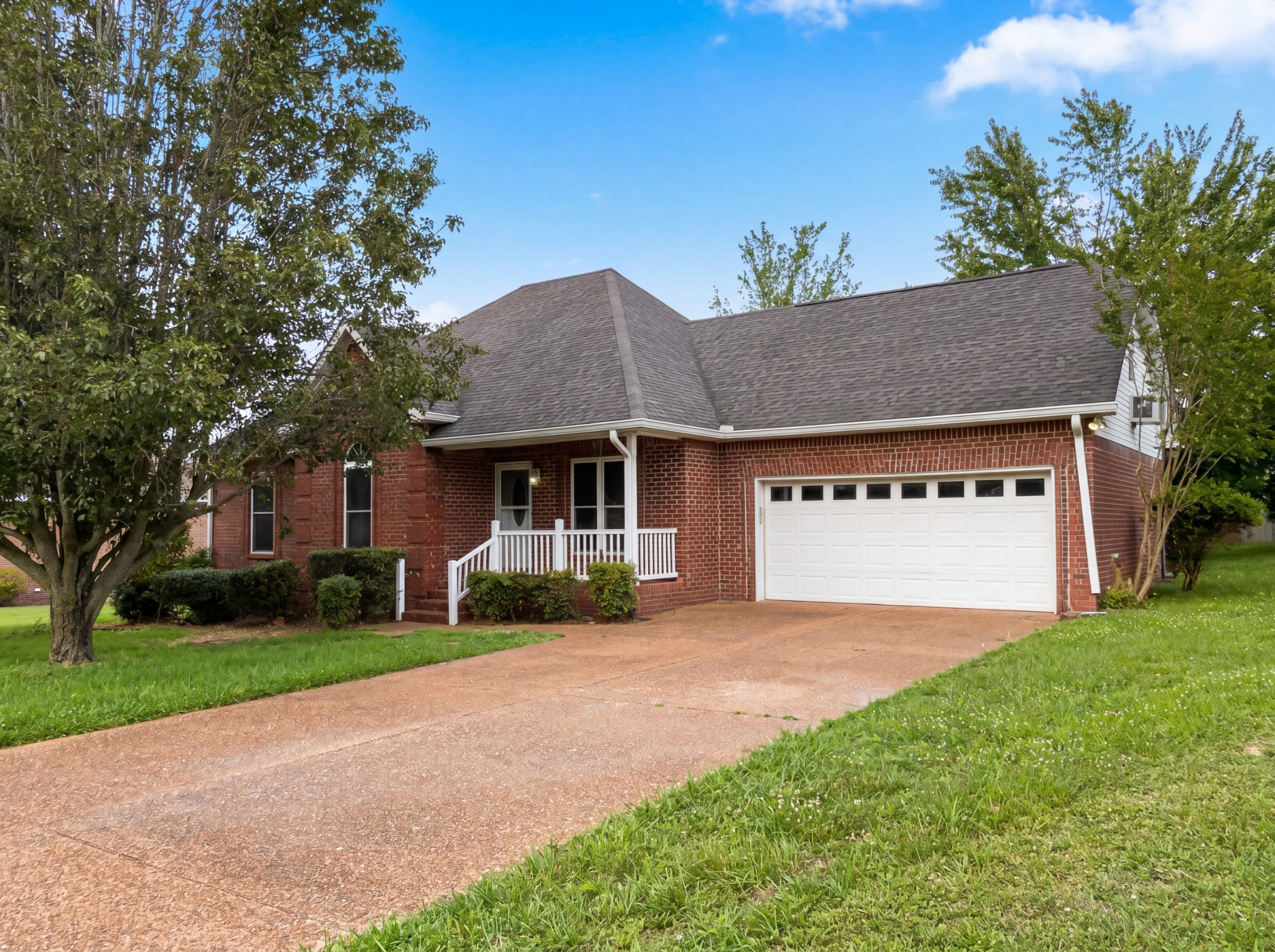 215 Wagoners Way