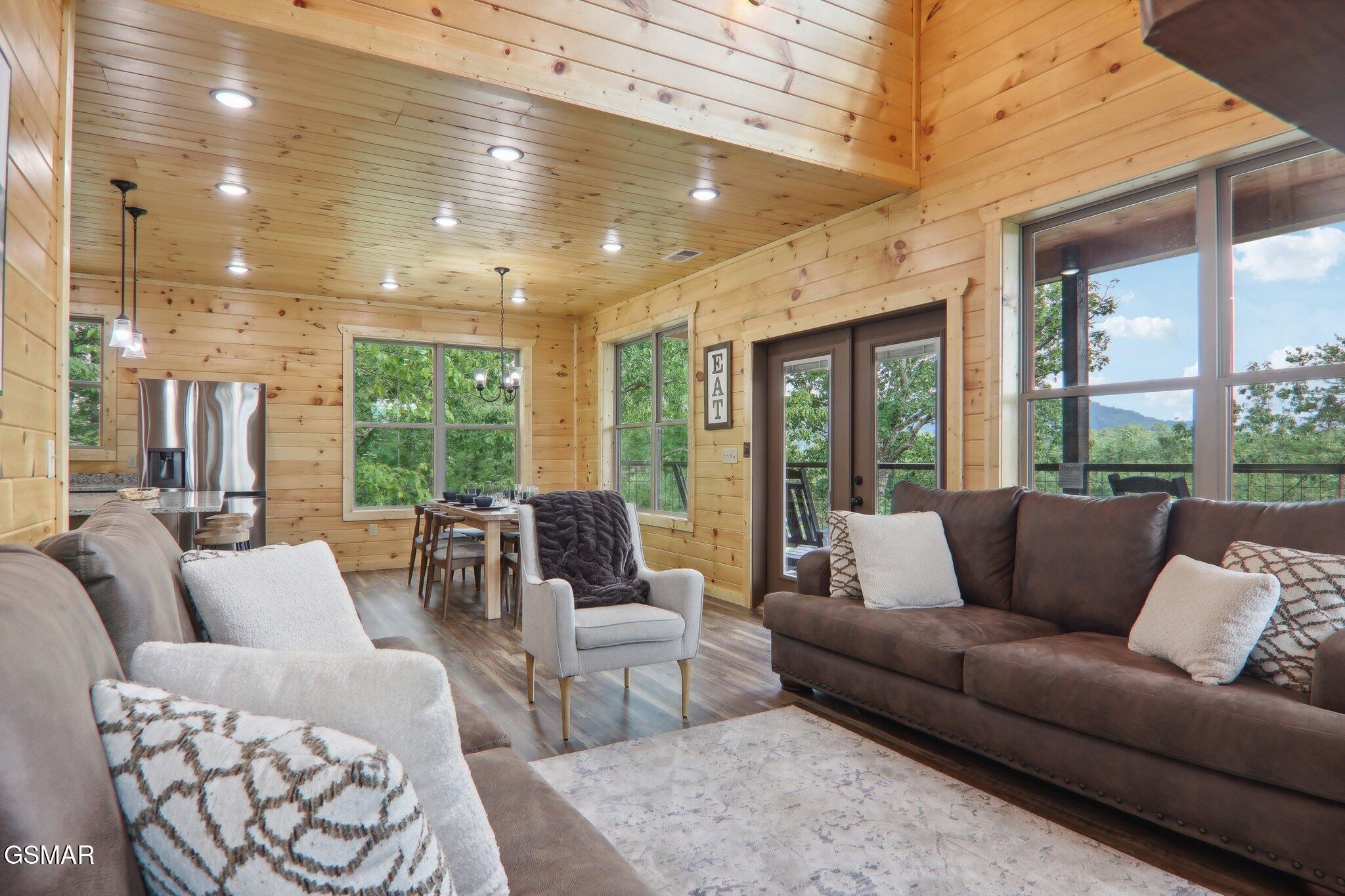 2616 Dogwood Loop Drive