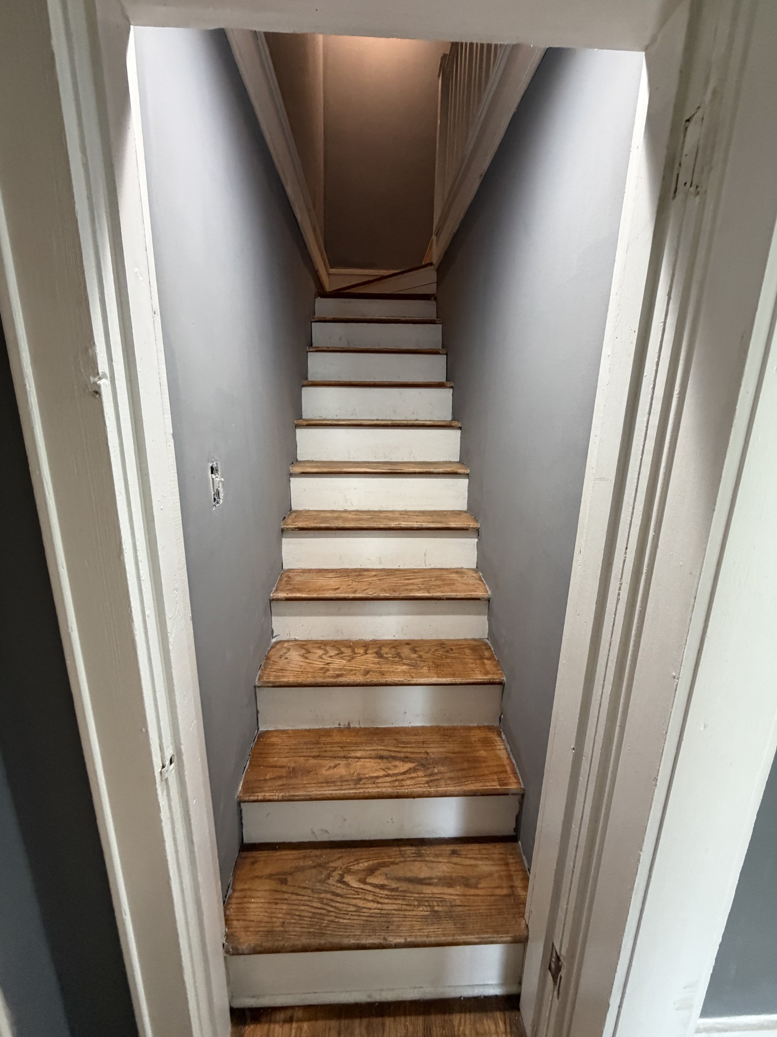 165 W Walnut St
