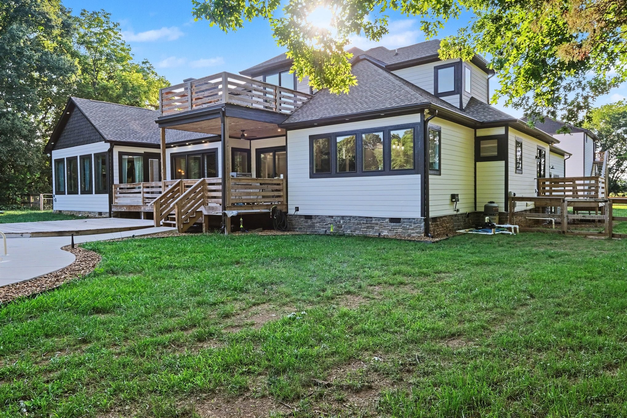2267 Hunter Rd