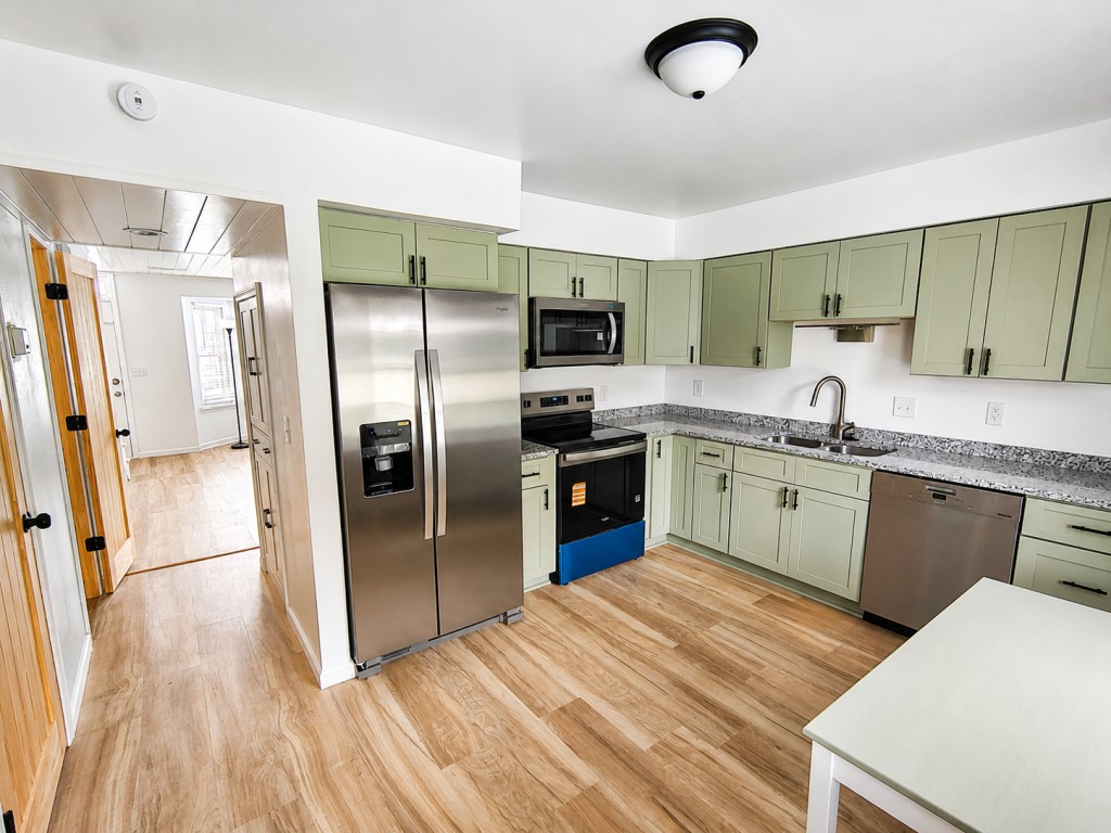 250 Sanders Ferry Rd