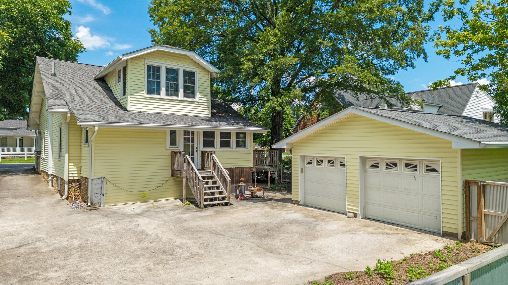 253 15th Street, NW