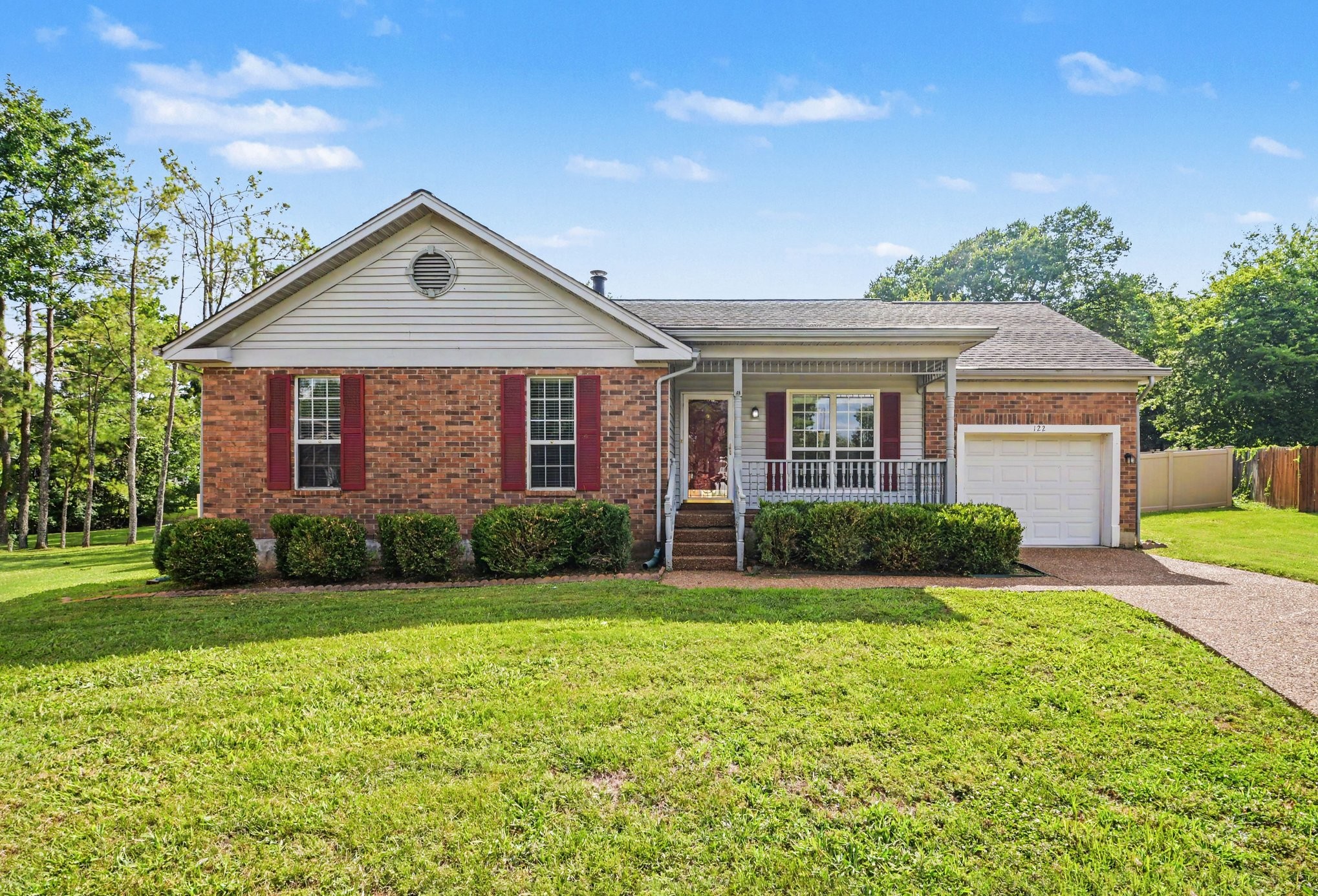 122 Buckingham Ct