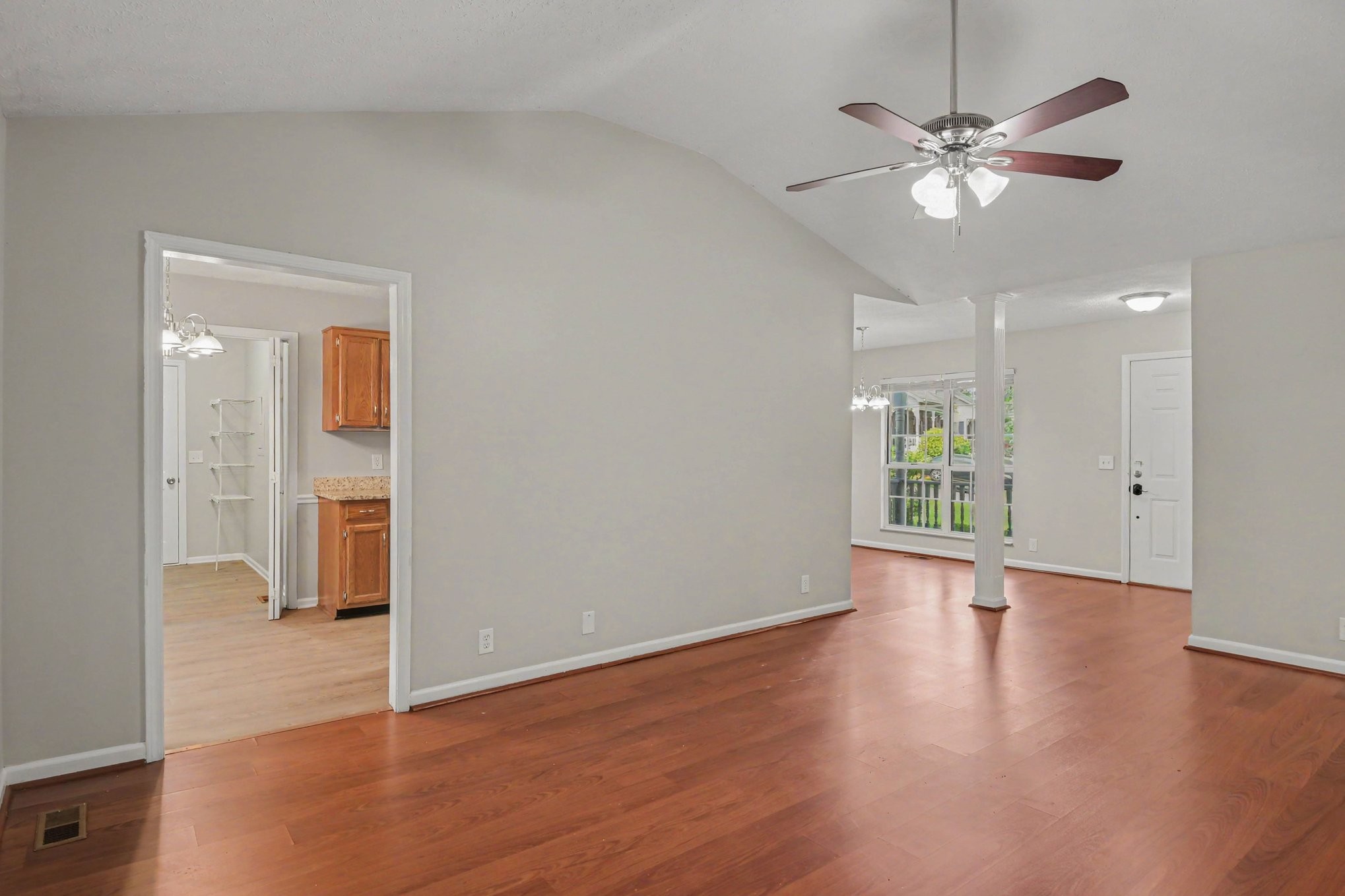 122 Buckingham Ct