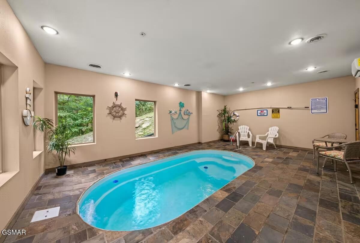 2359 Alpine Village Way