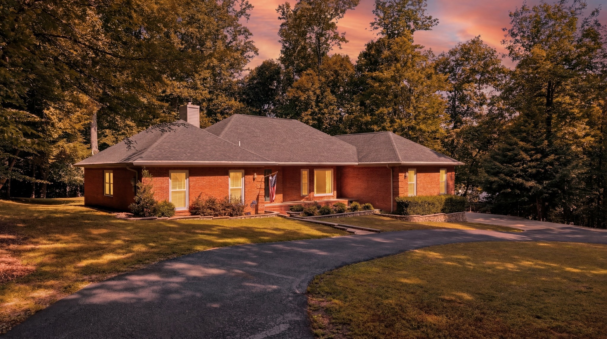 419 Laurel Crown Rd