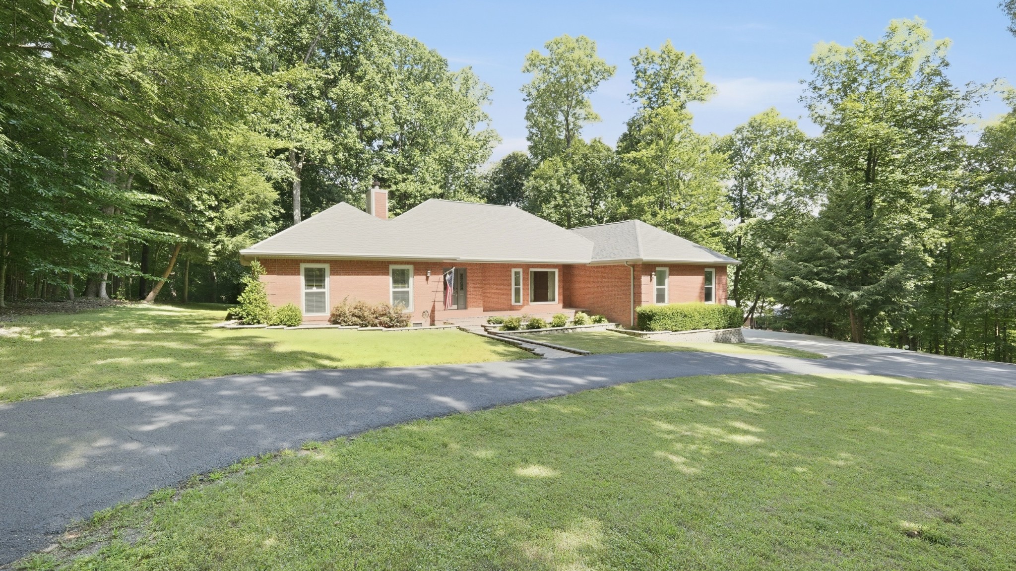 419 Laurel Crown Rd
