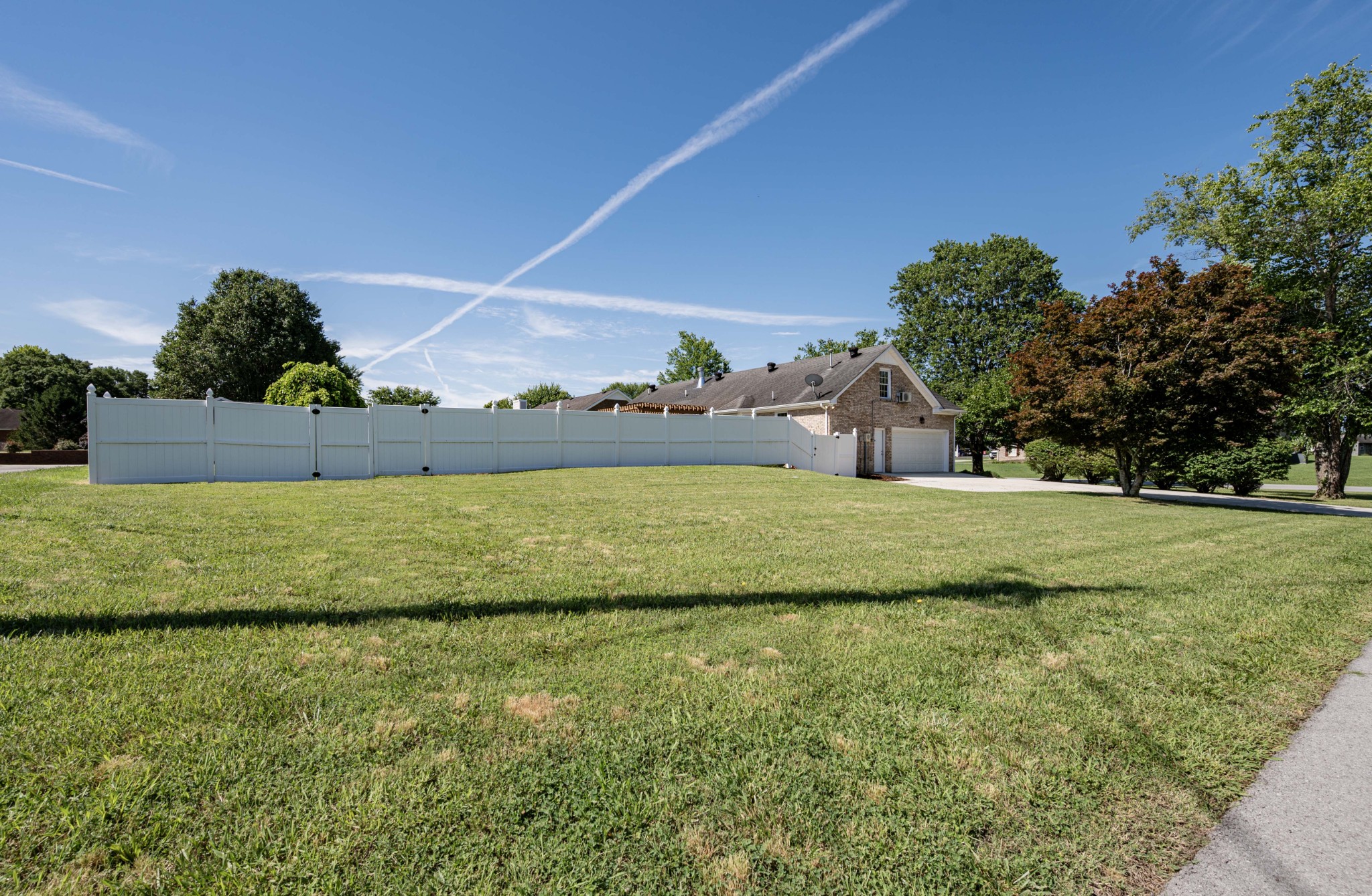 152 Greenbriar Cir