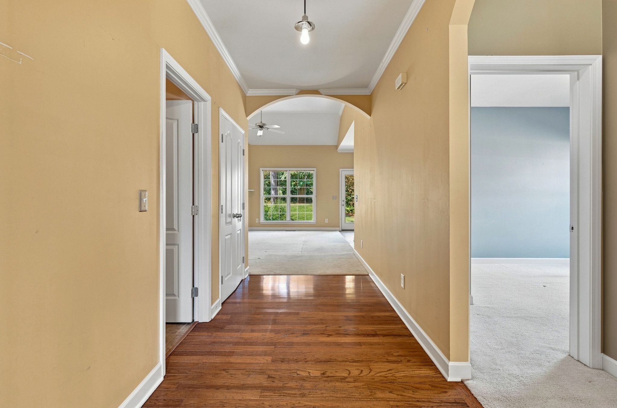 218 Cross Valley Dr