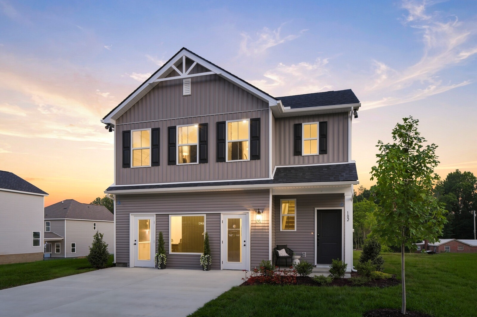 102 Jasper Way