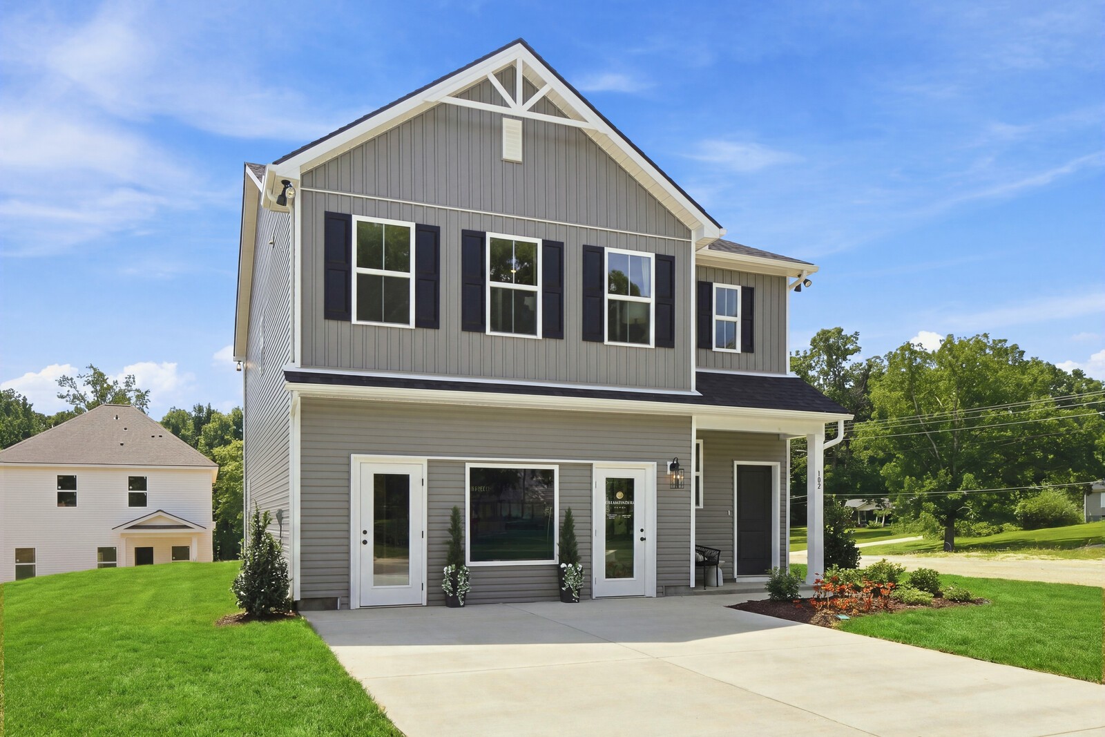 102 Jasper Way