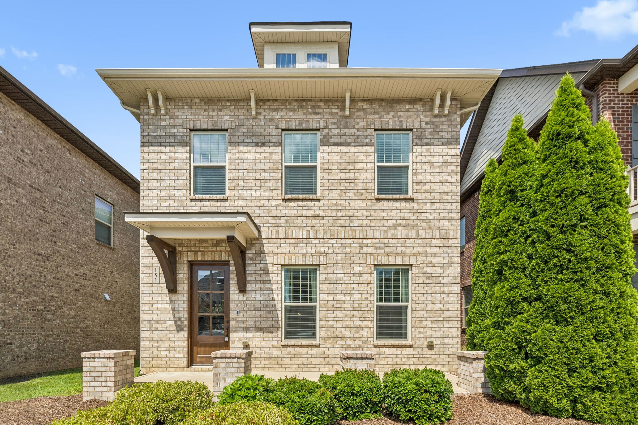 151 Benjamin Ln