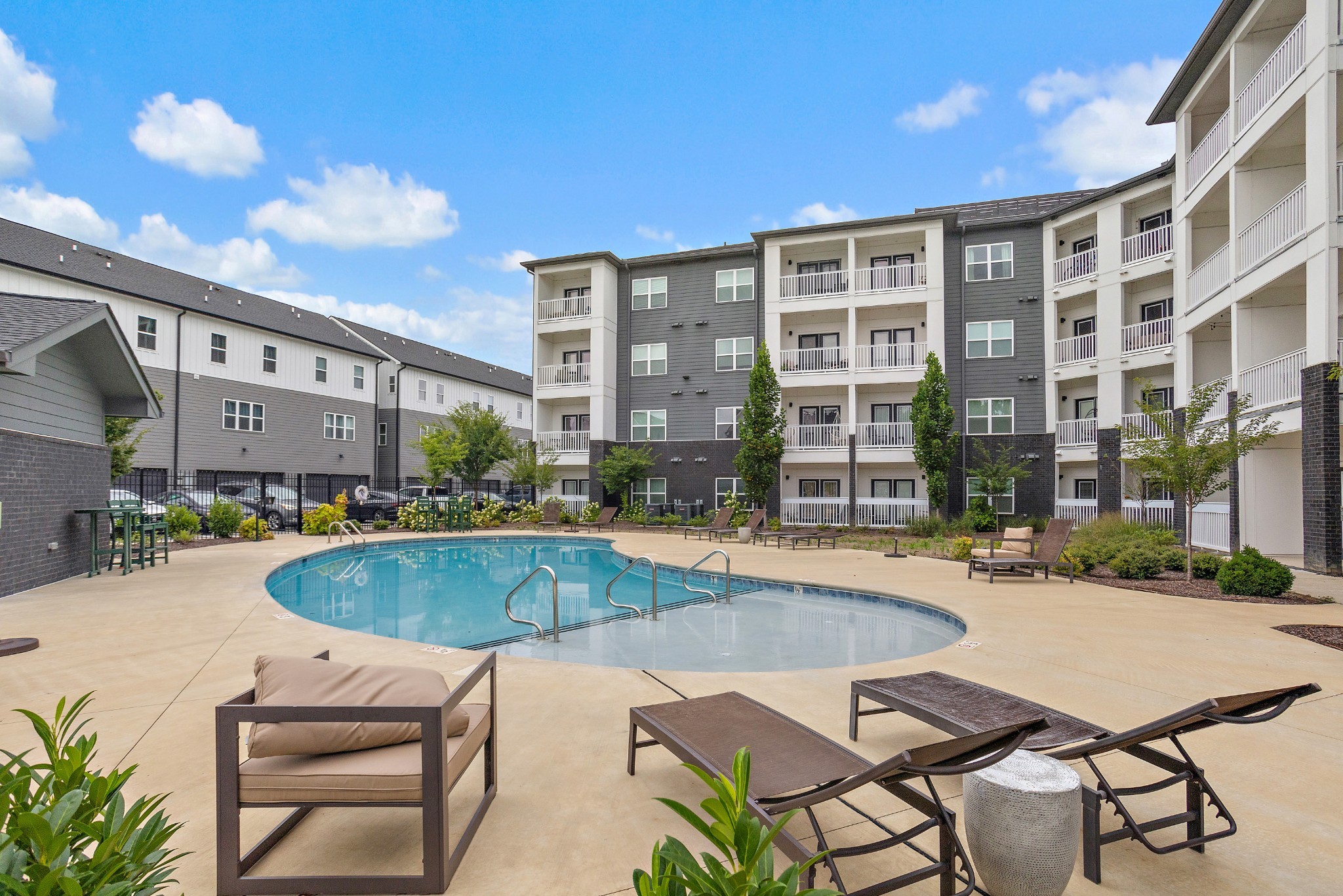 1540 Lebanon Pike