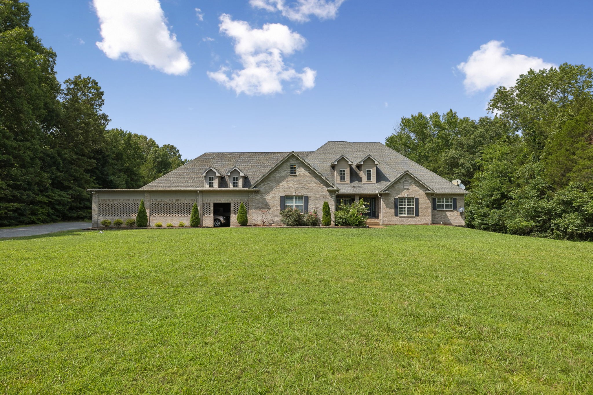 538 Burgess Rd