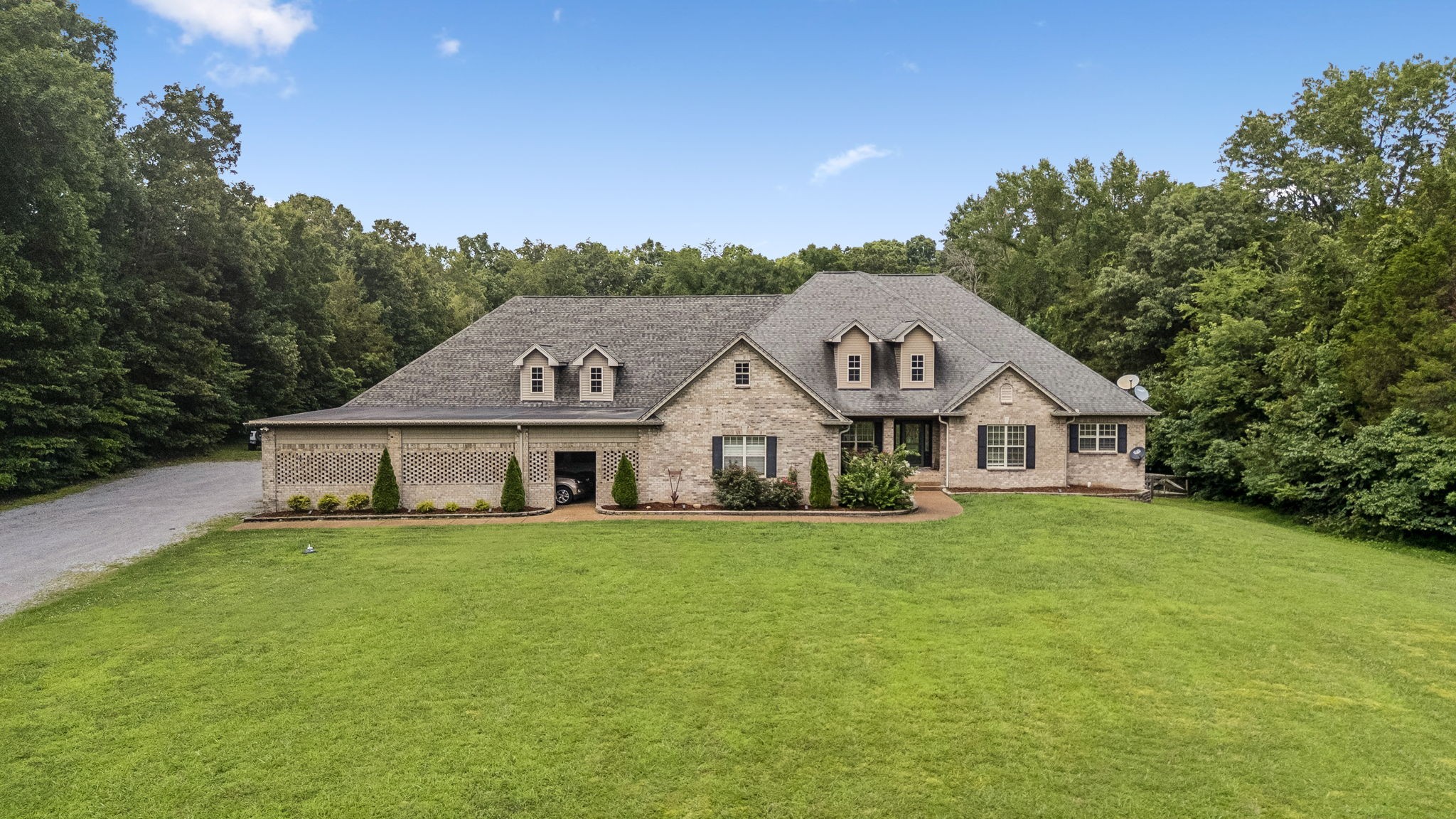 538 Burgess Rd