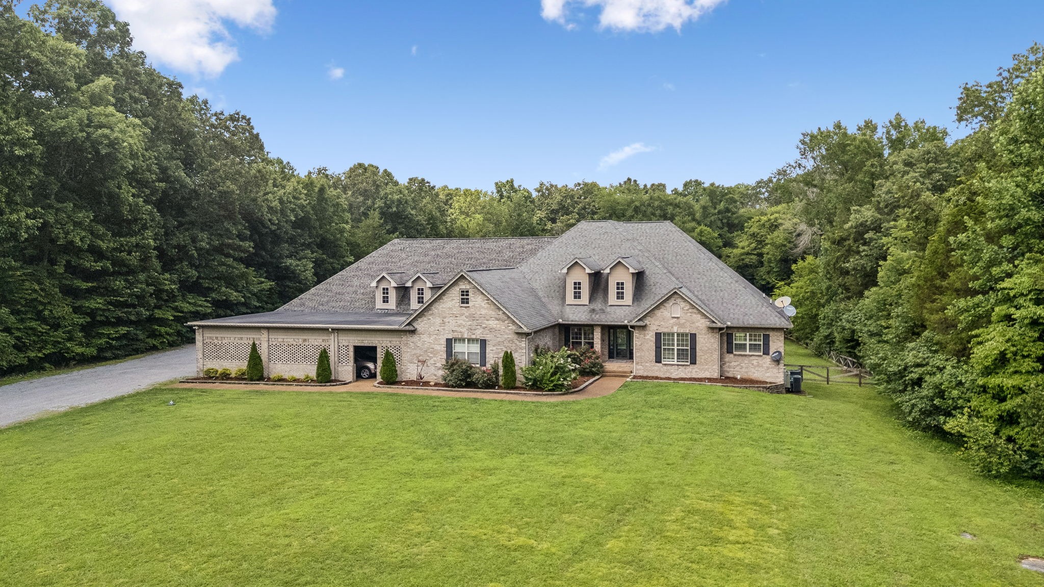 538 Burgess Rd