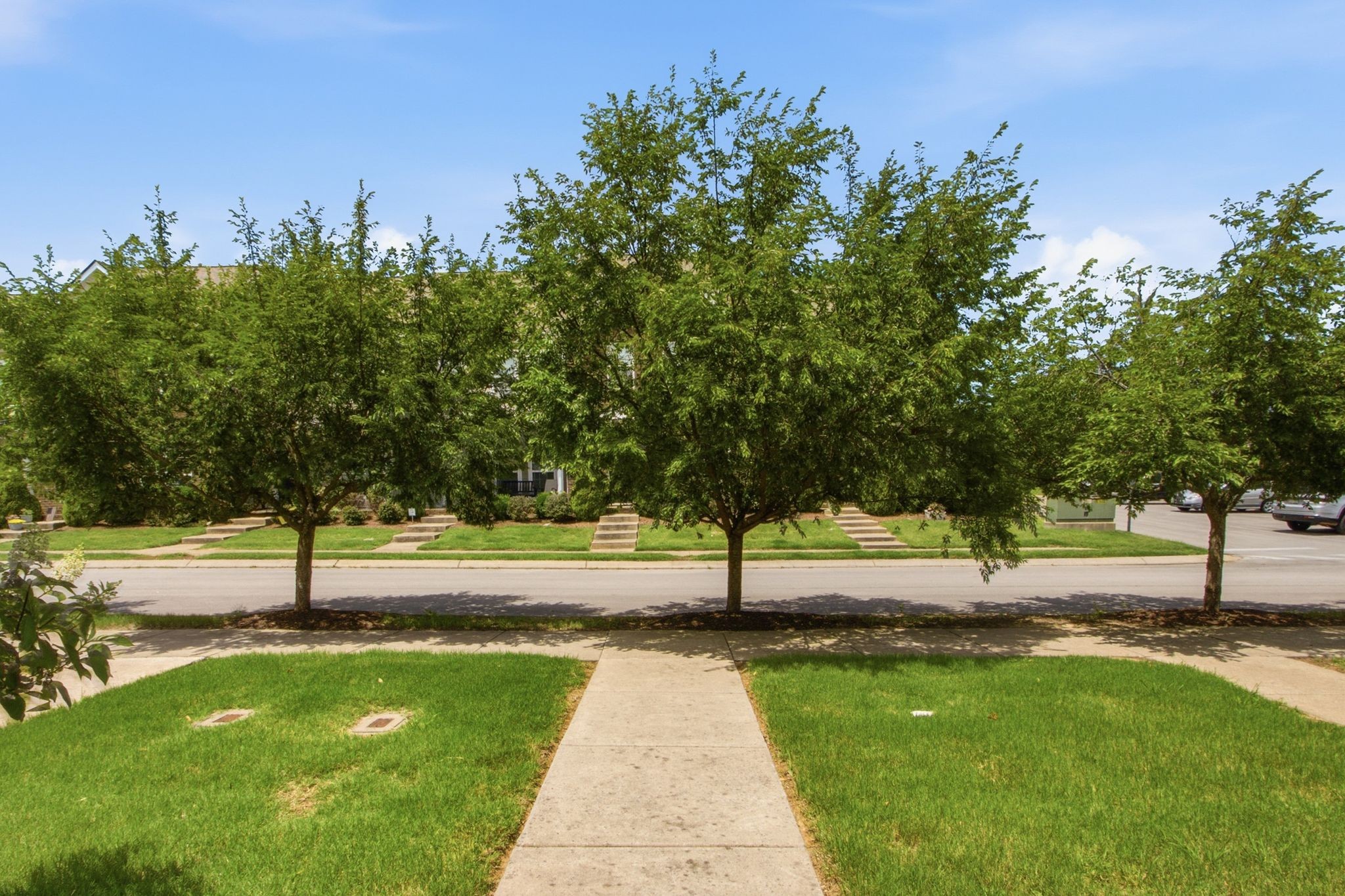 2085 Hemlock Dr