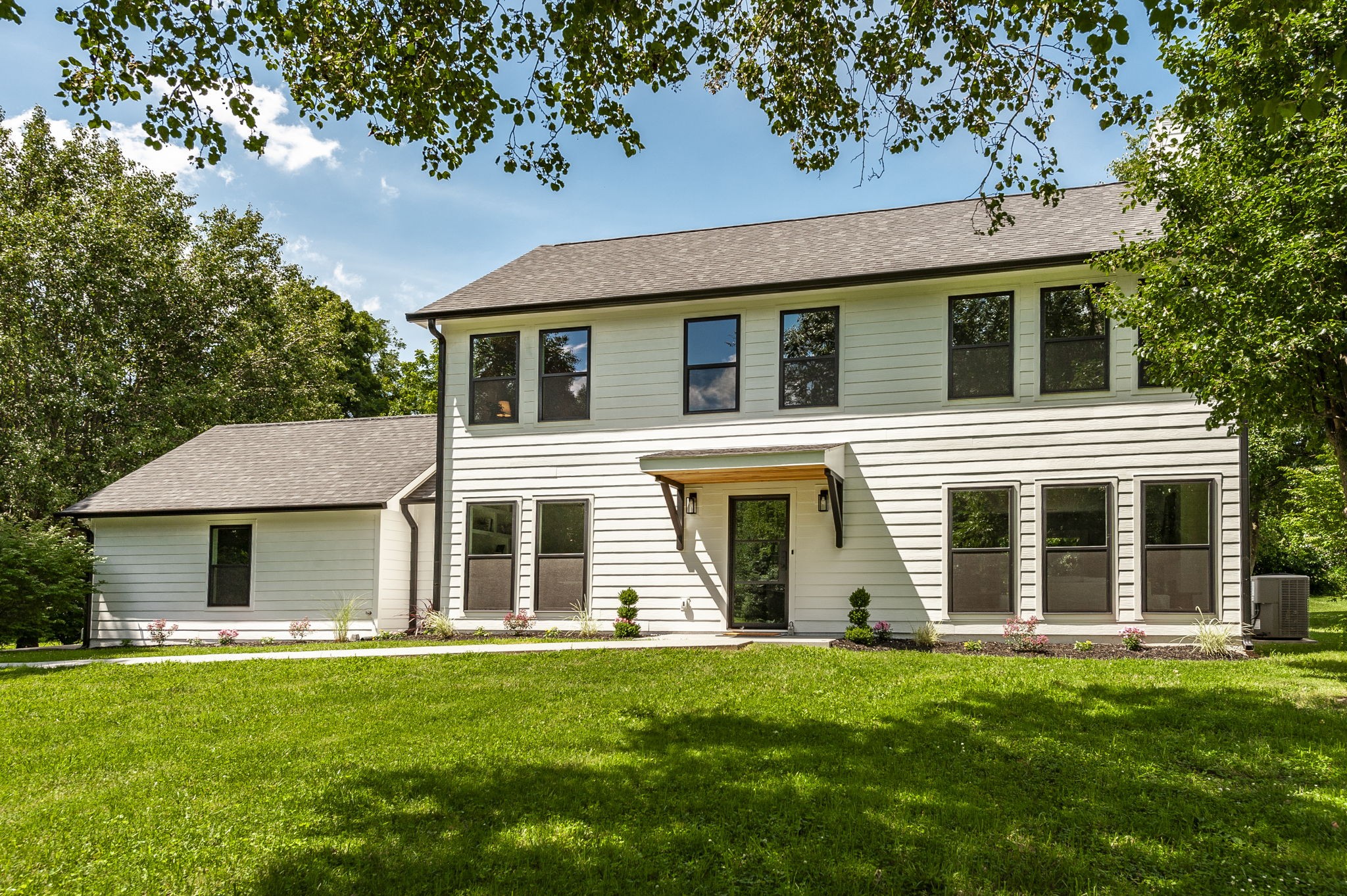 628 Vaughans Gap Rd