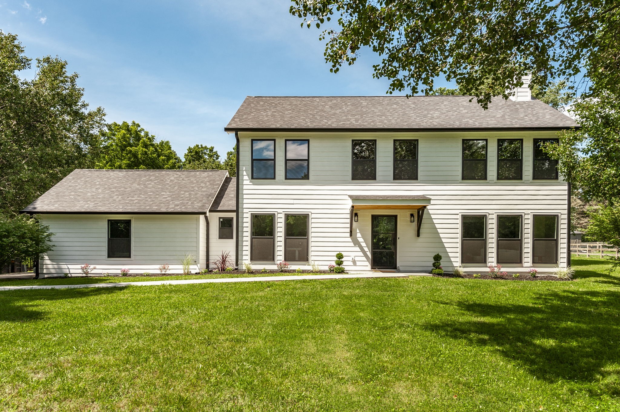 628 Vaughans Gap Rd
