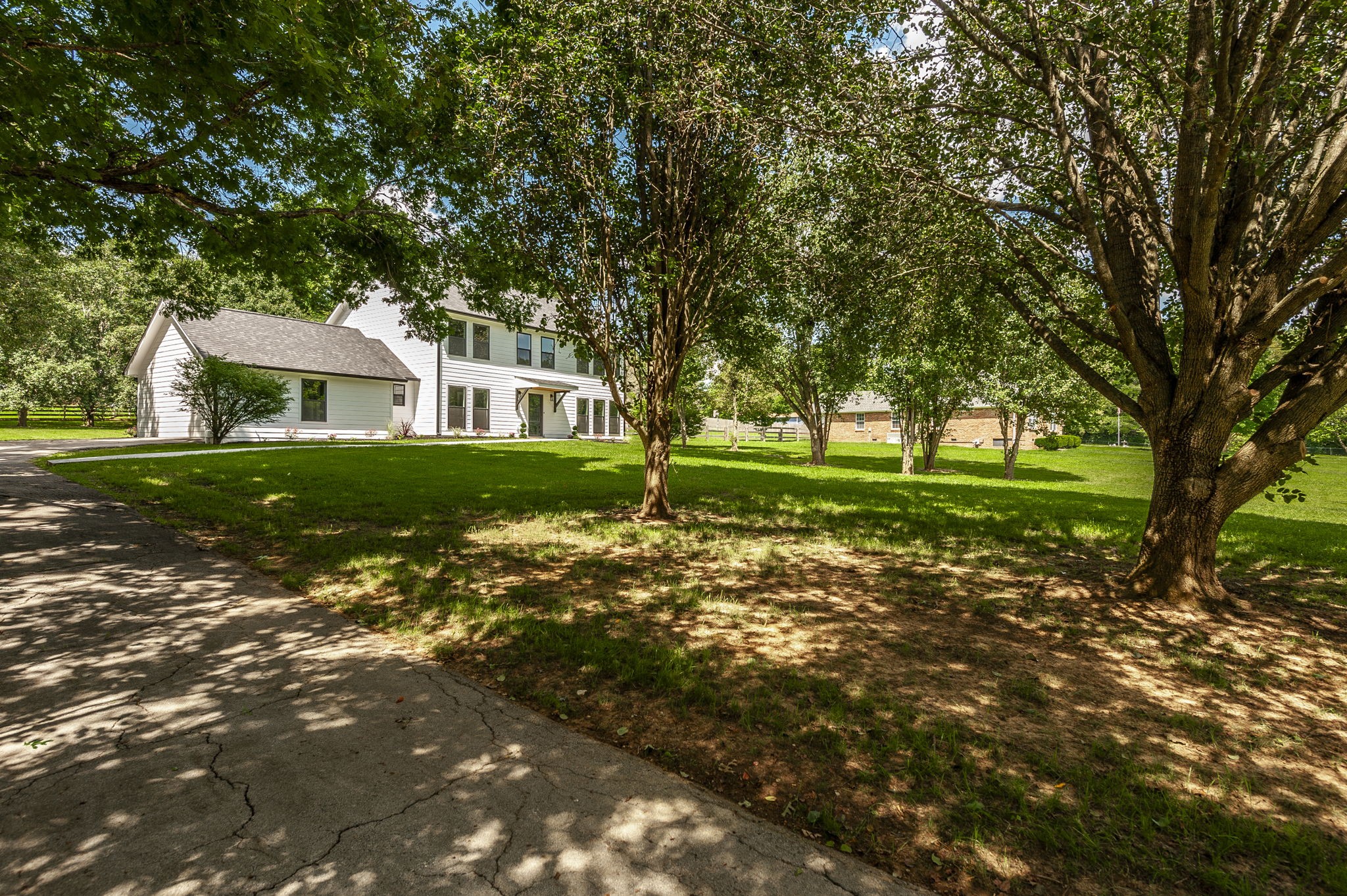 628 Vaughans Gap Rd