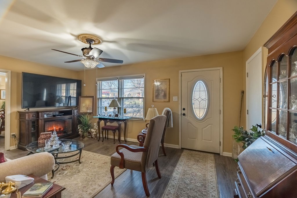411 Hershey Dr