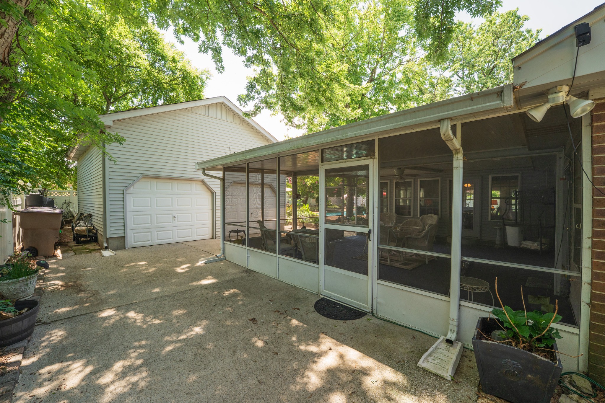 132 Clearlake Dr, E