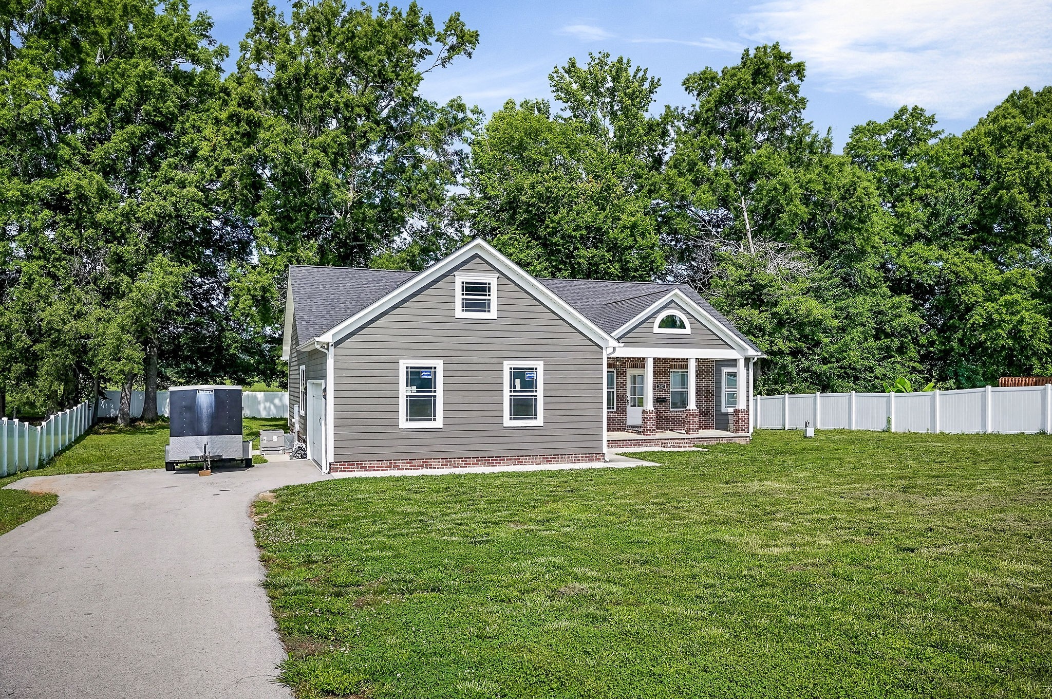 242 Grace Dr