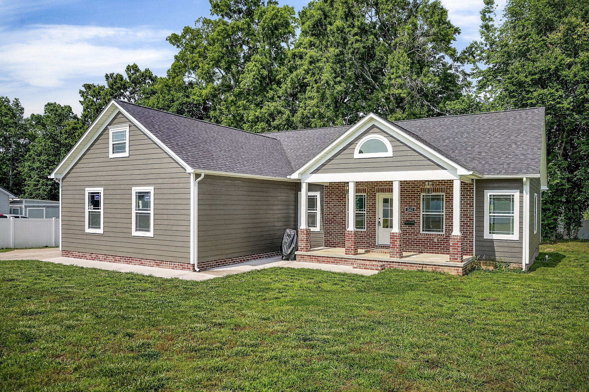 242 Grace Dr